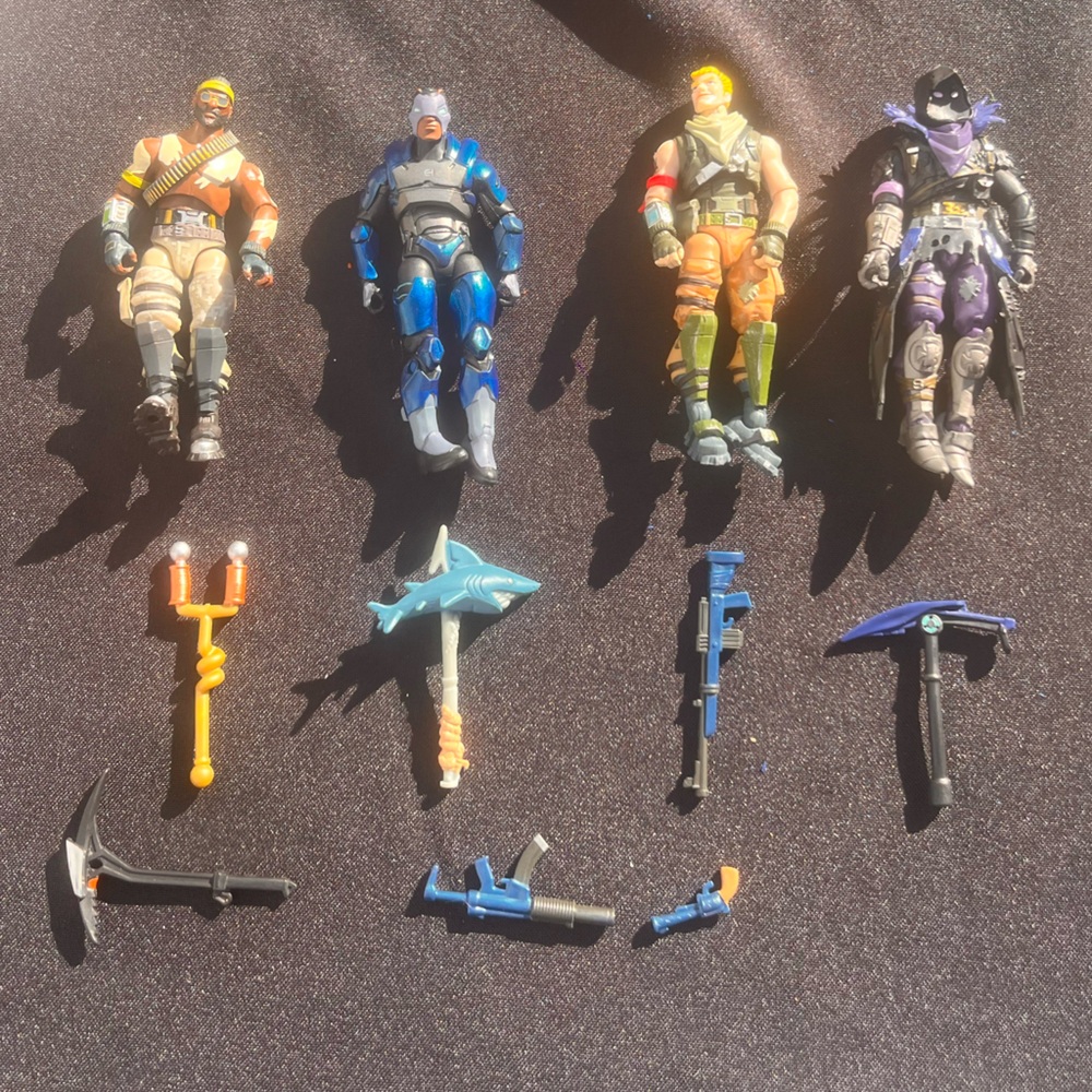 Fortnite Action Figures Lot With Figures And Accessories